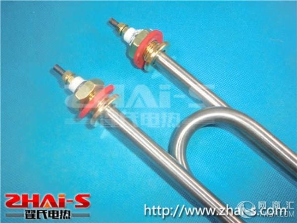 一、380V大功率U型电热管产品简介: U型电热管是在无缝金属管(碳钢管、钛管、不锈钢管、铜管)内放入电热丝,并在空隙部分紧密地填充有良好的导热性和绝缘性的结晶氧化镁,电热丝两端是通过两个引出棒与电源相接,空隙部分填满有良好导热性和绝缘性的氧化镁粉后缩管而成,因电热管弯曲像因为英文字母U所以称为u型电热管 二、380V大功率U型电热管产品特点: 1.
