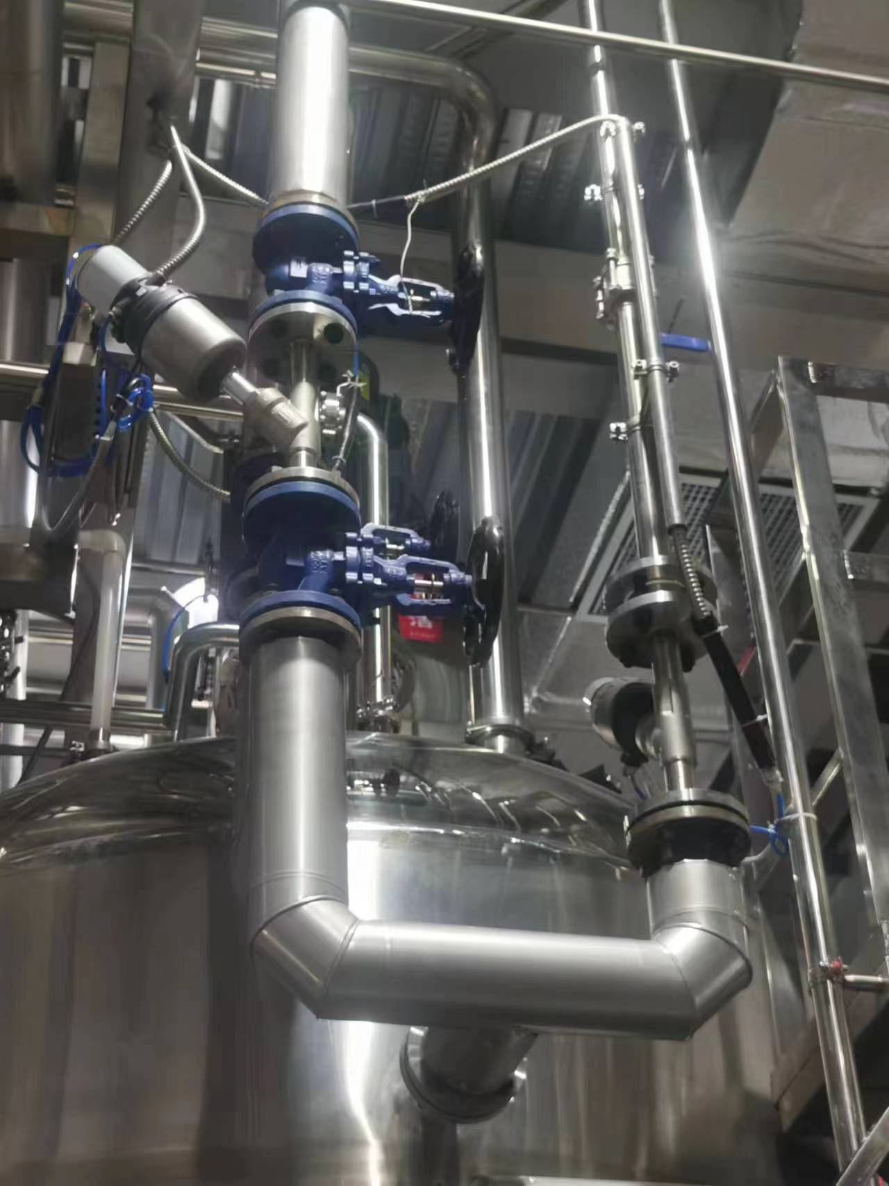 空调机组管道保温施工 设备橡塑白铁皮保温工程承包