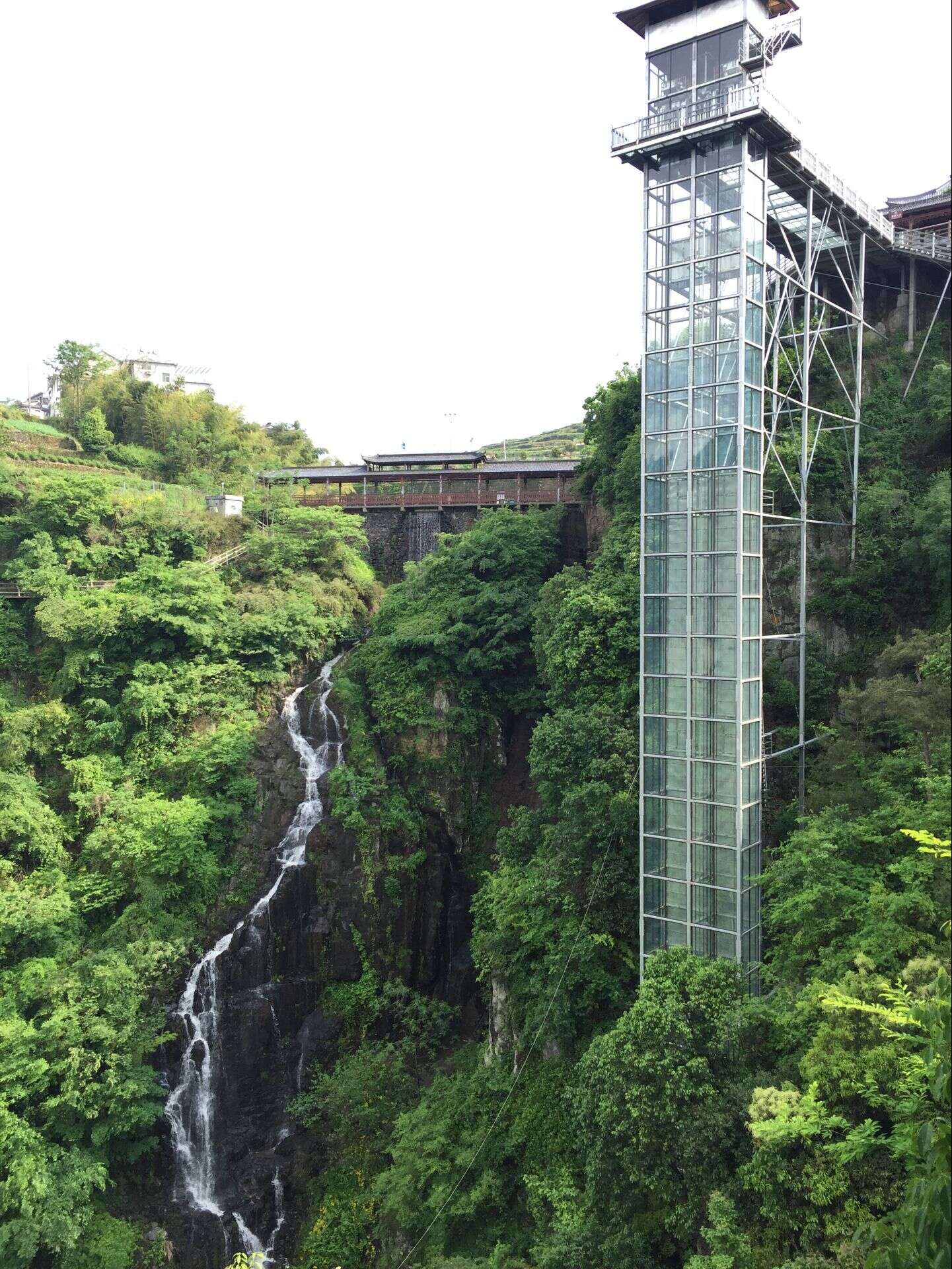 水下孔景区