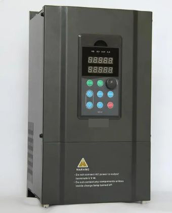 三相380V-变频器0.75KW2.5A 1.5KW3.7A 2.2KW5A 3.7KW8.5A