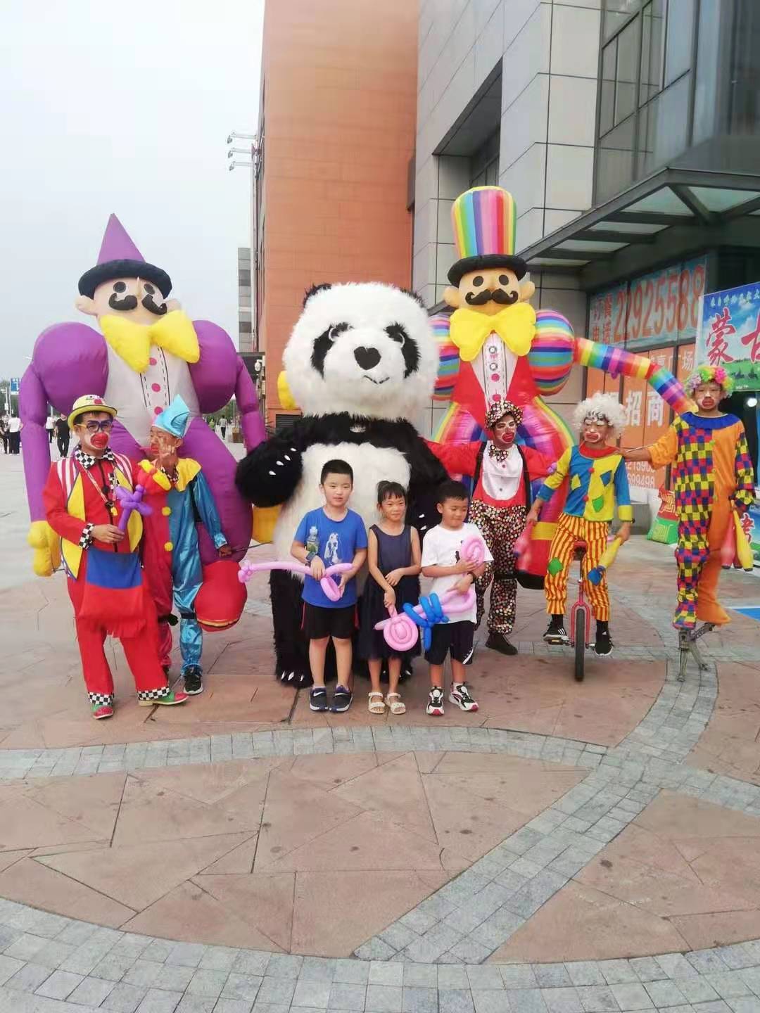 沧州小丑魔术气球演艺公司