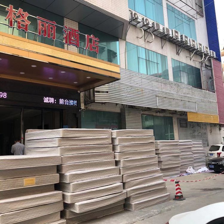 深圳龙岗区二手床垫回收二手公寓酒楼酒店出租屋床垫家具回收