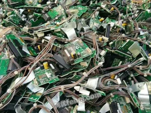 顺德大量回收各种电路板,一色线路板,PCB电路板,芯片,集成电路,电子元器件等