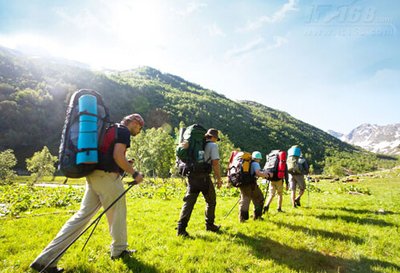 户外用品进口青岛港进口报关送货上门