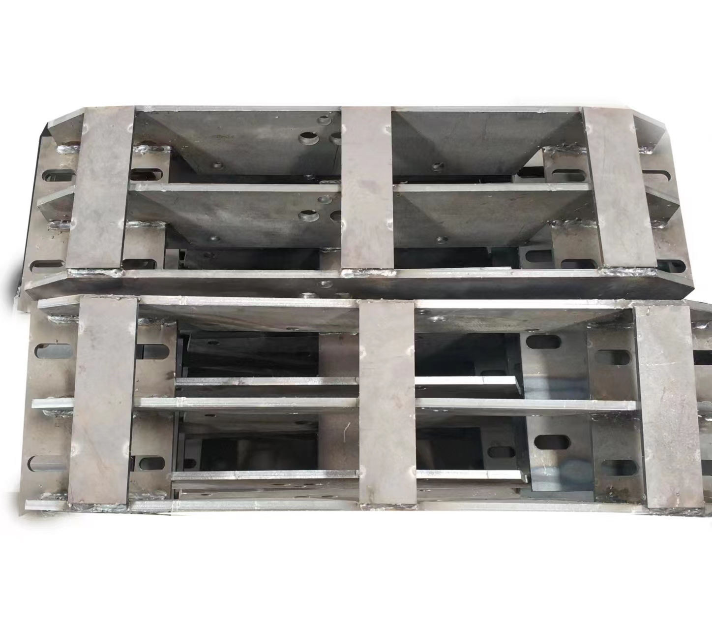 矿用无极绳绞车轮组JWT600托绳轮组 托绳轮架600轨距加工定做