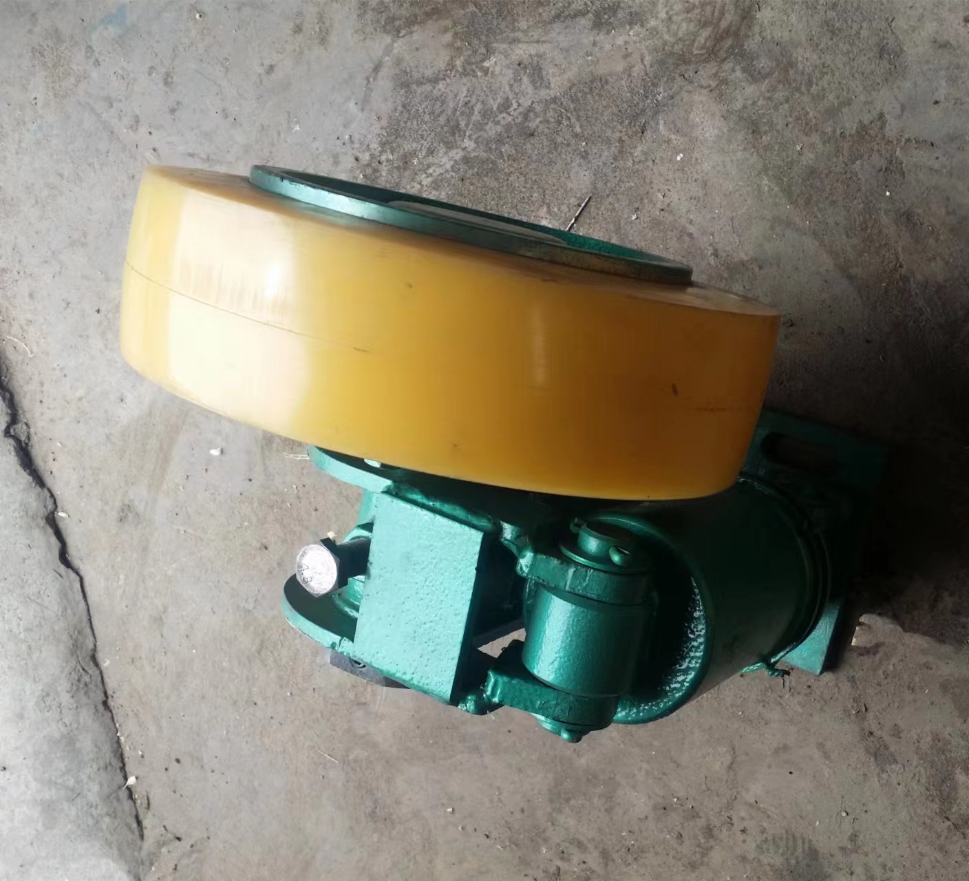 矿用滚轮罐耳 缓冲式滚轮导向装置 单轮罐耳 双轮罐耳缓冲性能好