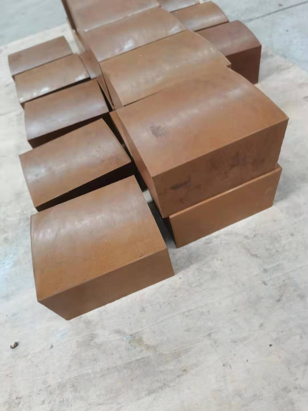 煤矿用架空乘人装置猴车驱动轮衬块k25高耐磨衬垫聚氨酯橡胶衬垫