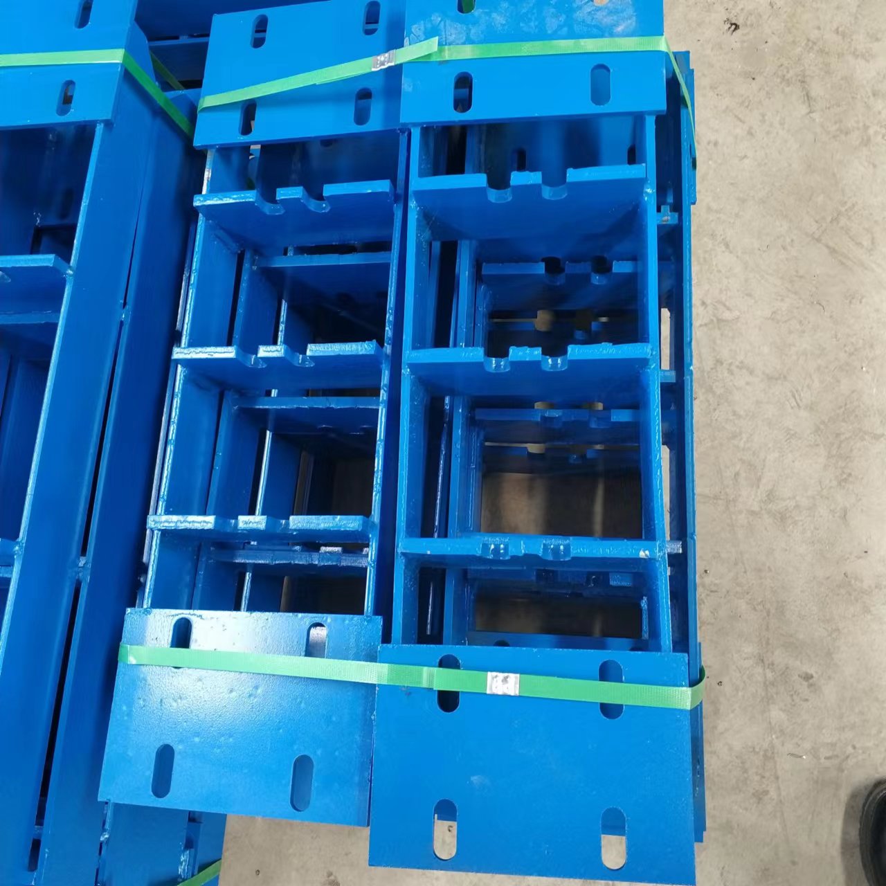 矿用无极绳绞车轮组JWT600托绳轮组 托绳轮架600轨距加工定做