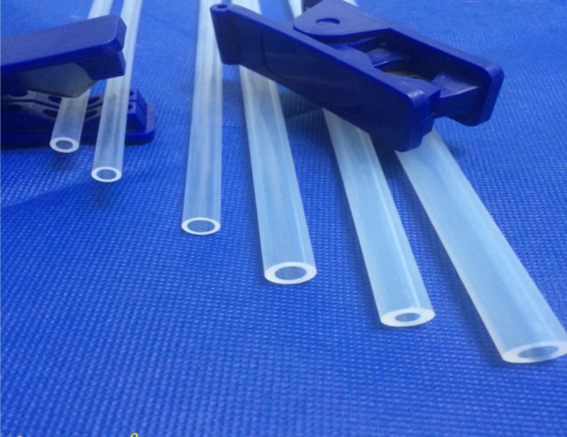 厂家供应Pfa管可溶性聚全氟乙丙烯管透明铁氟龙管