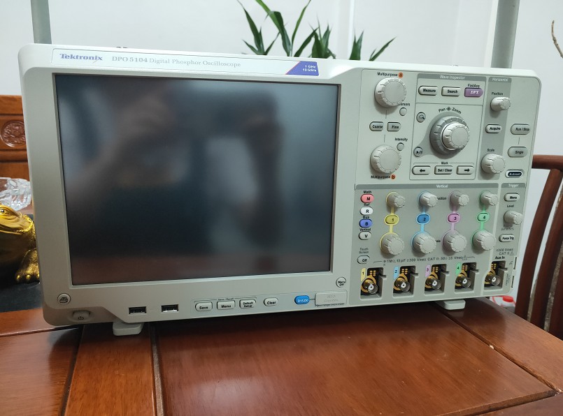 泰克DPO5104示波器回收Tektronix DPO5104B