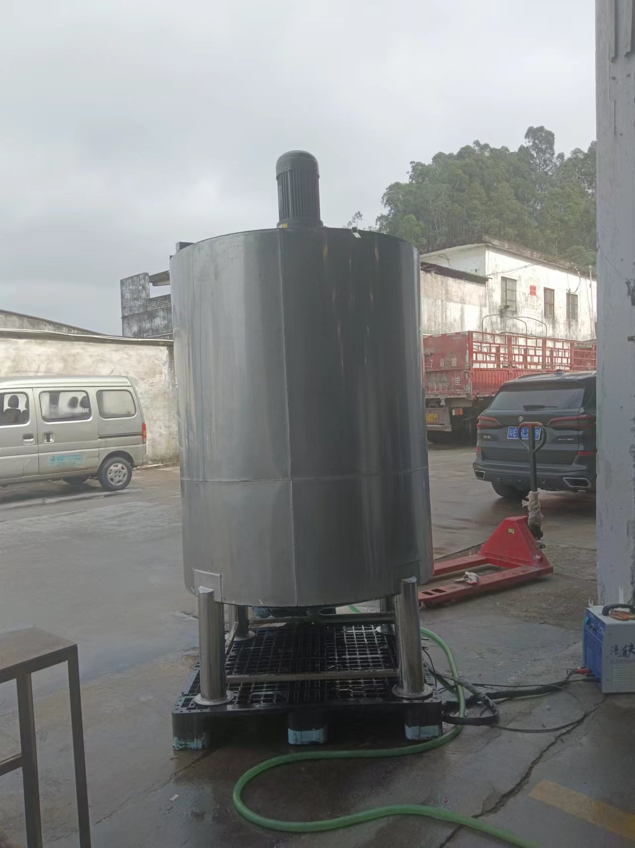 电加热搅拌罐 不锈钢液体搅拌罐反应釜多功能立式大型搅拌机厂家广东顺德众杰新金属制品有限公司