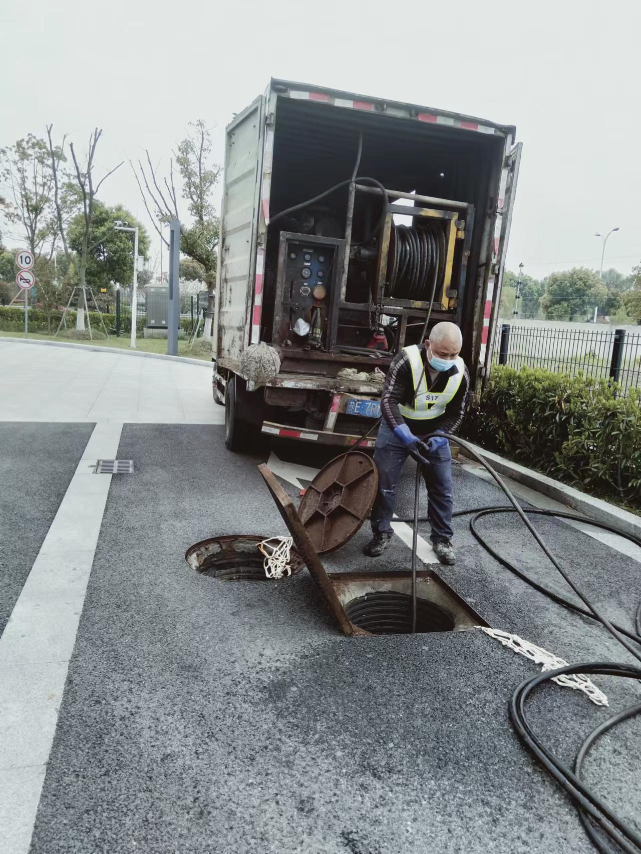 苏州相城区清掏化粪池隔油池