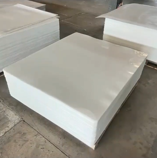 塑料防滑板一次性托盘塑料滑托卡堆码滑片
