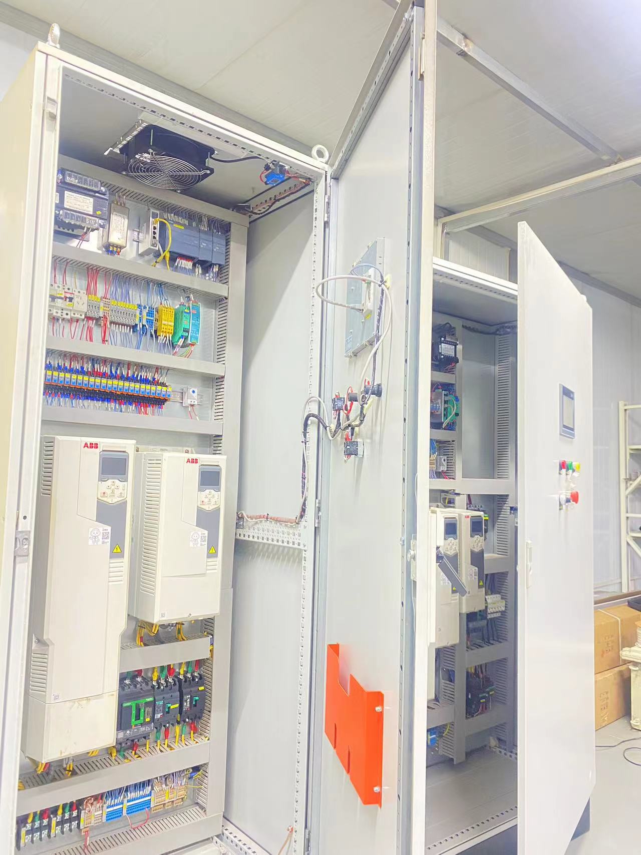 污水设备 Z4E 进口卧螺离心机故障维修 差速器损坏维保