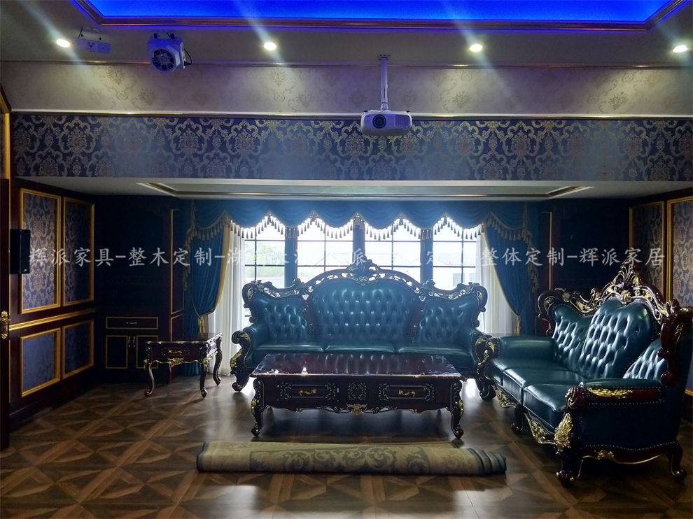 长沙豪宅原木家具油漆,原木衣柜,门墙柜订做无醛健康