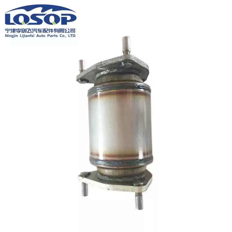 适用于雪弗兰新赛欧1.2 1.4景程 乐驰 乐风 斯帕克1.0三元催化器