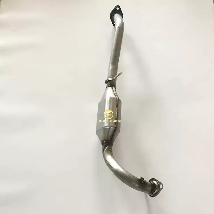 适用于福特嘉年华1.3/1.6三元催化器汽车排气管净化器保验车