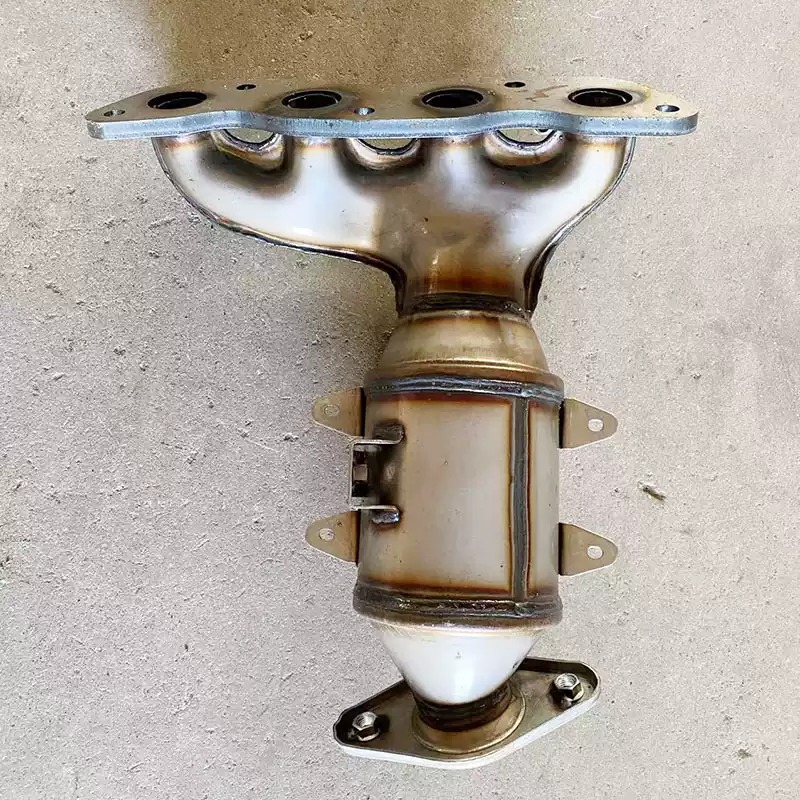 适用比亚迪速锐473 1.5前三元催化器汽车尾气净化器保验车原装