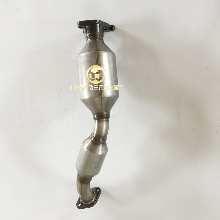 适用于东南得利卡双包三元催化器汽车排气管净化器保验车精品