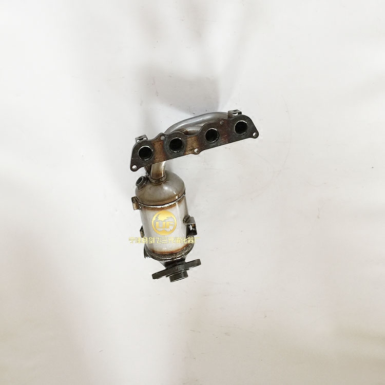 适用夏利N5 N3 四缸三元催化器汽车尾气净化器保年审排气管