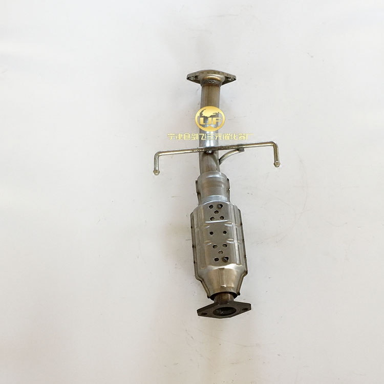 适用海马福美来1.6 1.8三元催化器厂家直销汽车尾气净化器保年审