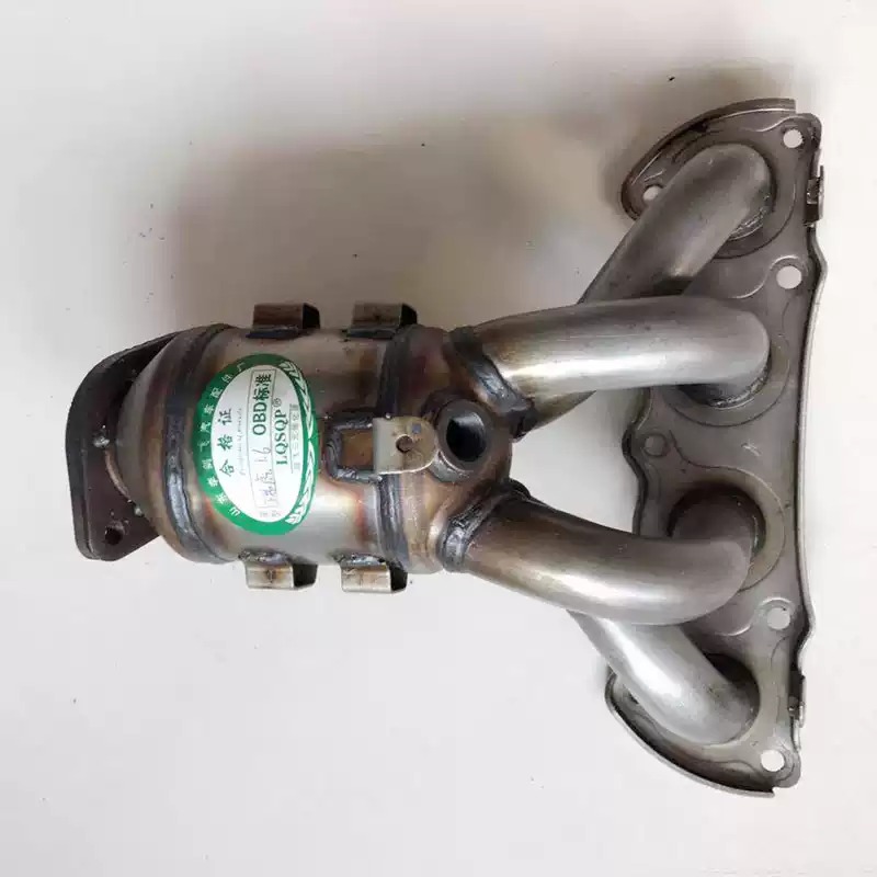 适用奇瑞瑞虎3三菱机1.6瑞虎VVT发动机三元催化器原装排气管配件