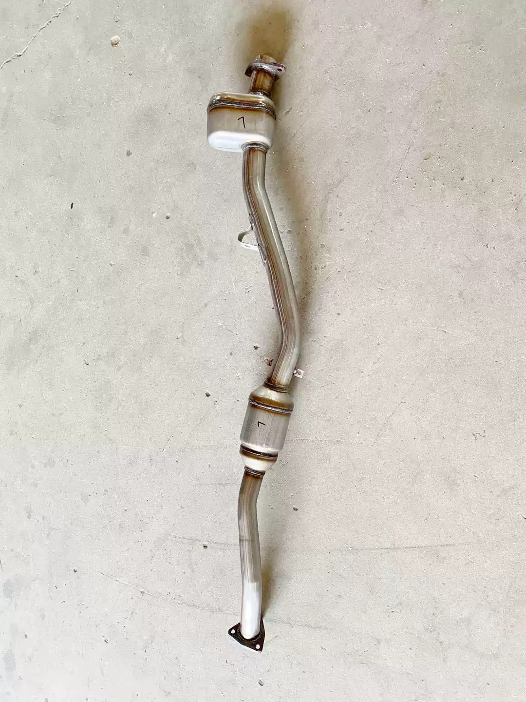 适用斯巴鲁森林人 力狮 傲虎 翼豹2.0 2.5中三元催化器保验车精品