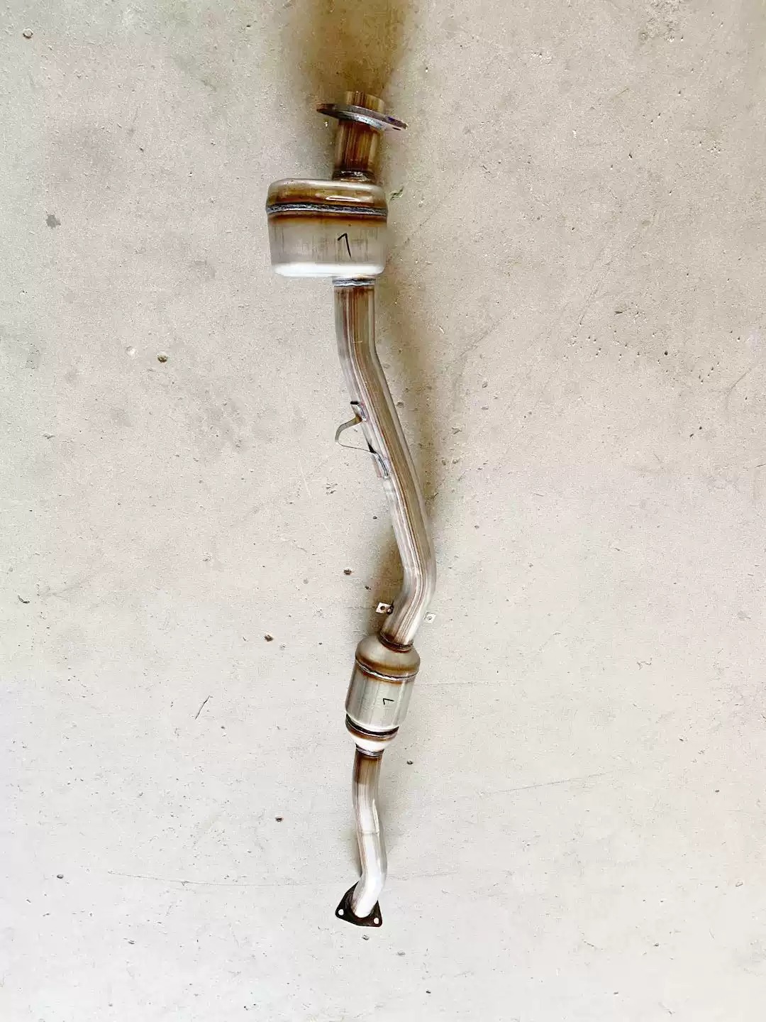 适用斯巴鲁森林人 力狮 傲虎 翼豹2.0 2.5中三元催化器保验车精品