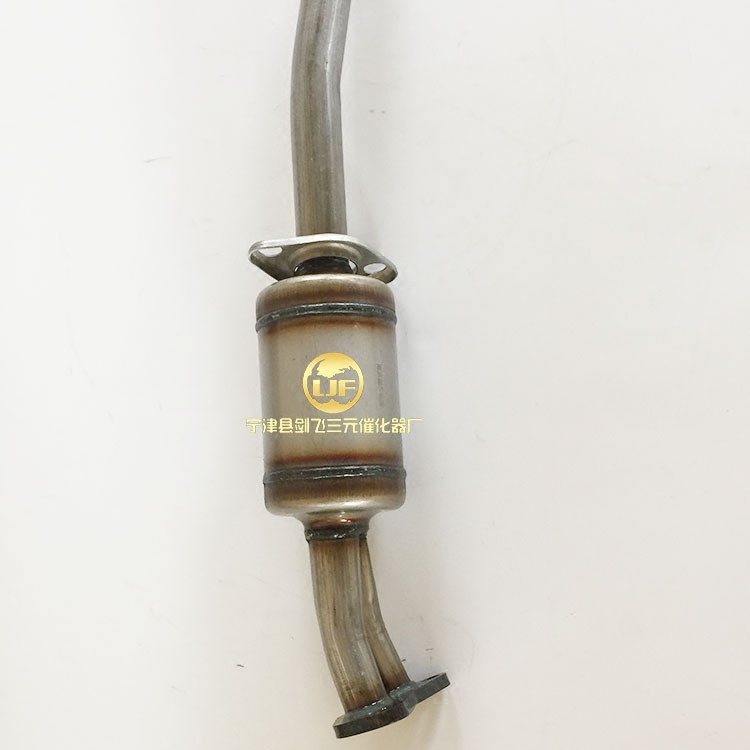 适用于五菱双排 单排 面包 兴旺三元催化器汽车尾气净化器保年审