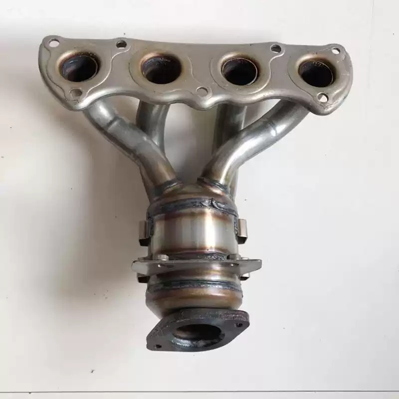 适用奇瑞瑞虎3三菱机1.6瑞虎VVT发动机三元催化器原装排气管配件