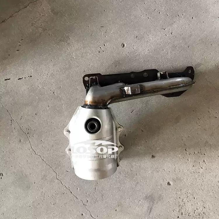 适用于金杯大海狮 九龙 海格三元催化尾气净化器保年审排气管