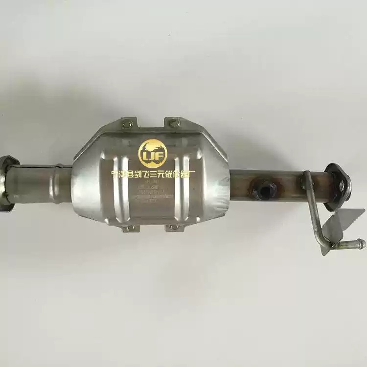 适用于新款长安之星6406 S201三元催化器汽车排气管净化器保验车