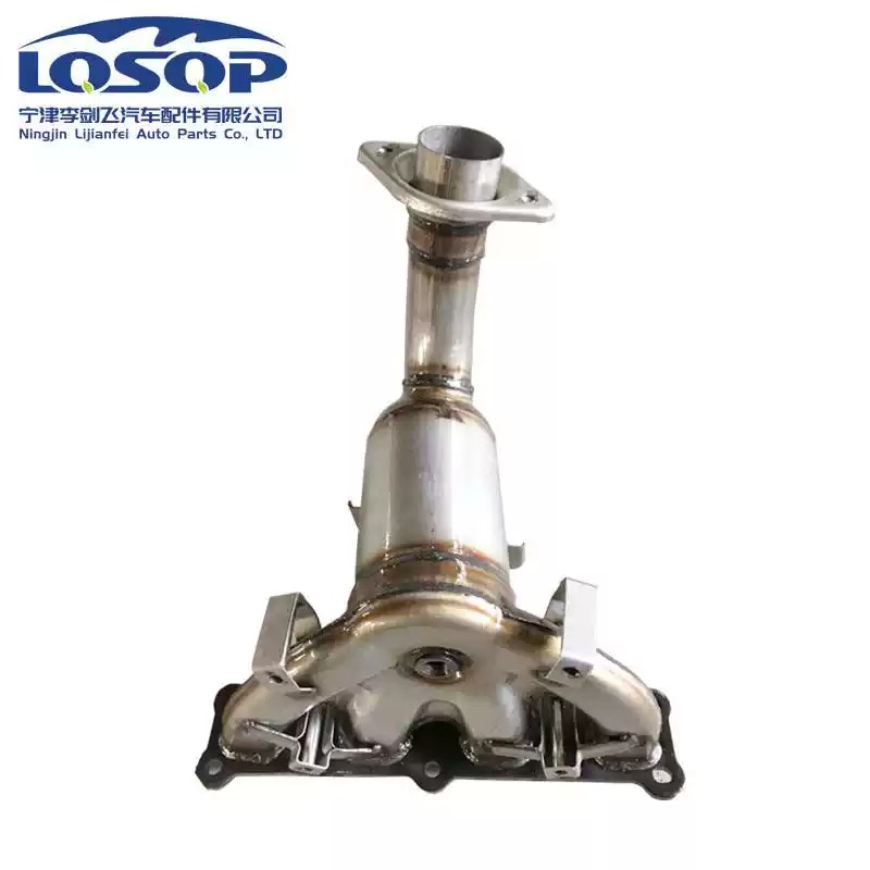 适用吉普指南者 自由客2.4前三元催化器汽车尾气净化器保年审