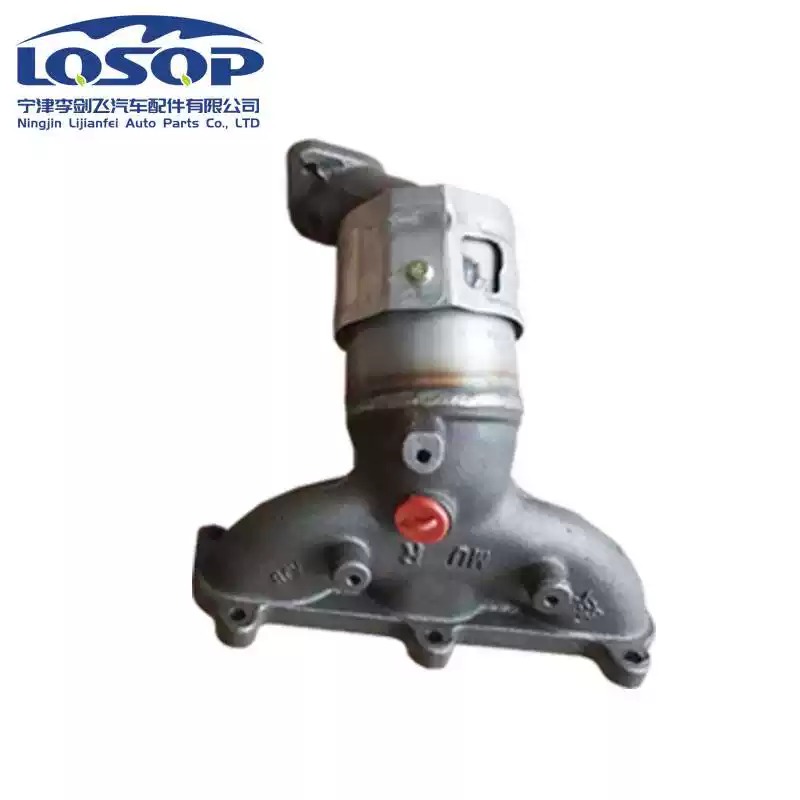 适用于现代新胜达 华泰圣达菲2.4 2.7三元催化器保年审尾气达标