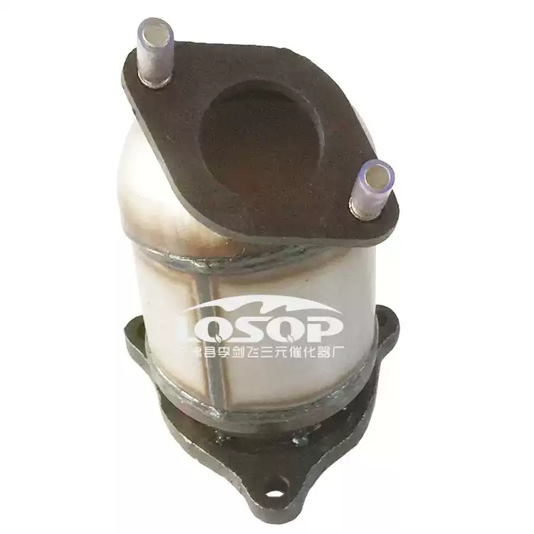 适用奇瑞旗云1.5风云三元催化器汽车排气管净化器保验车原装精品