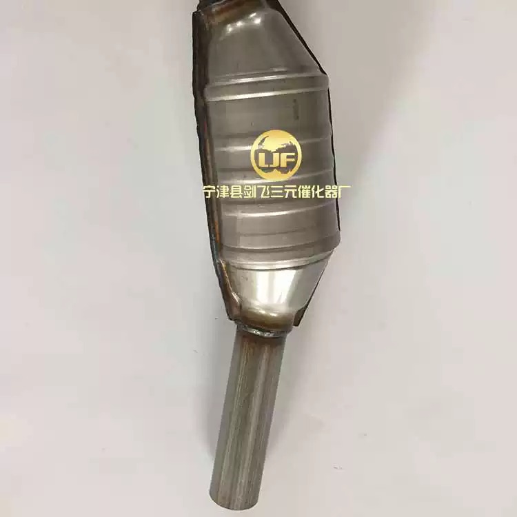 适用于大众帕萨特B5 1.8三元催化器汽车尾气净化器保验车精品