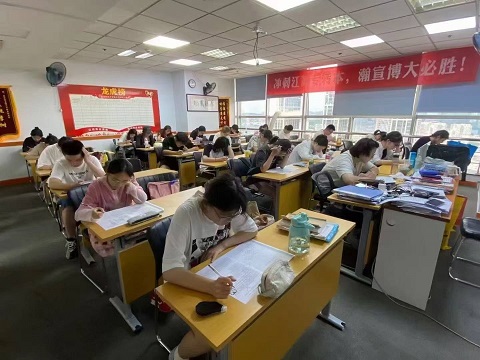 苏州五年制专转本机构测评：学长学姐力荐瀚宣博大专转本