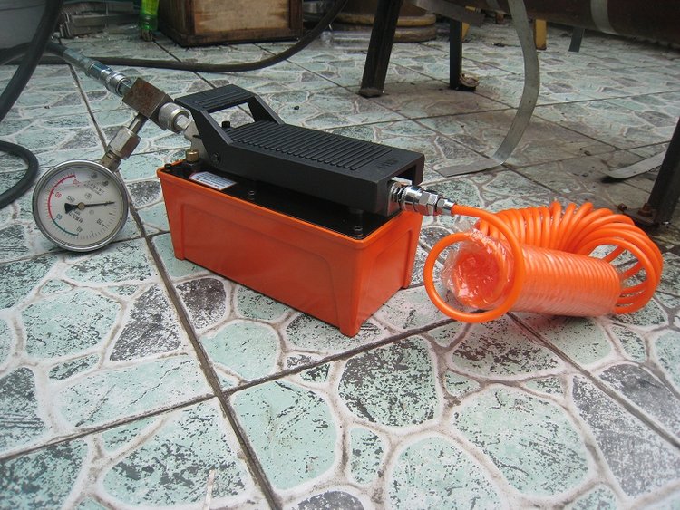 带压堵漏气动注胶枪工具便携气动注射器脚踏气动工具带压堵漏工具