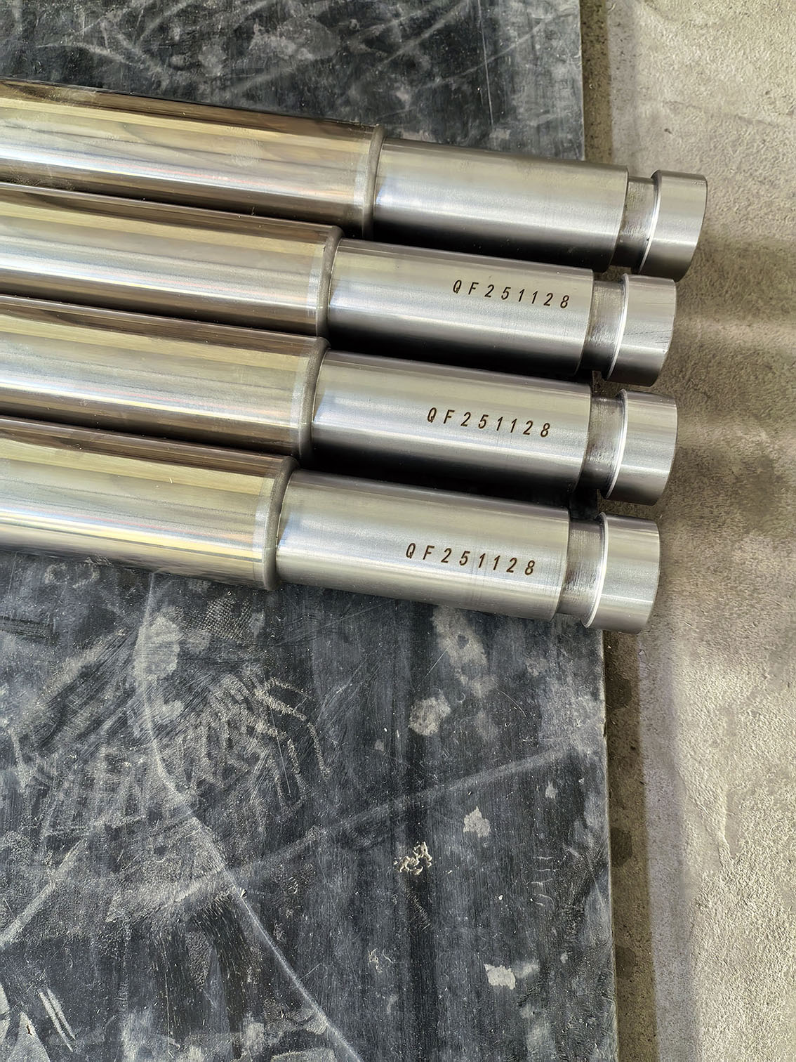 青峰通用制造供应50*535注水泵柱塞 耐磨防腐硬度高 使用寿命长