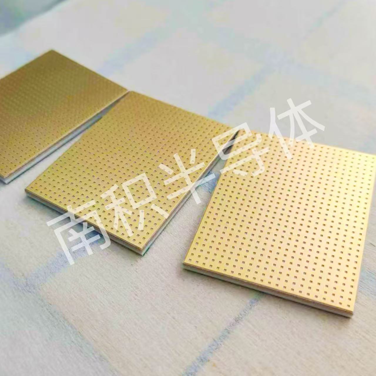 氮化铝陶瓷基板上的直接镀铜（DPC）技术