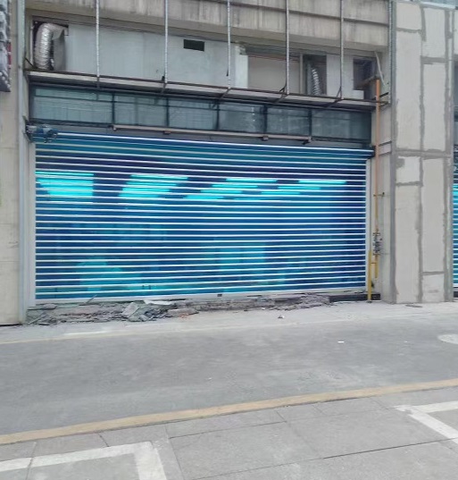 卷闸门