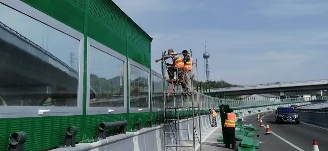 公路声屏障