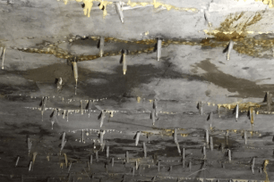 车库顶板注浆后渗漏治理