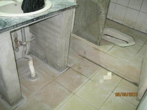 烟大学生公寓卫生间漏水治理