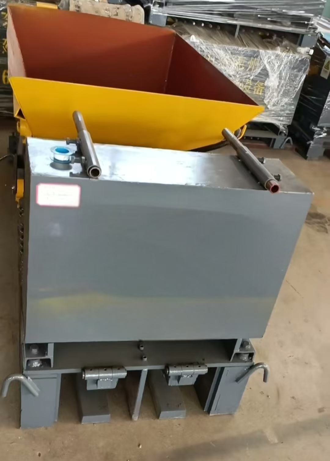 上下出槽立柱机