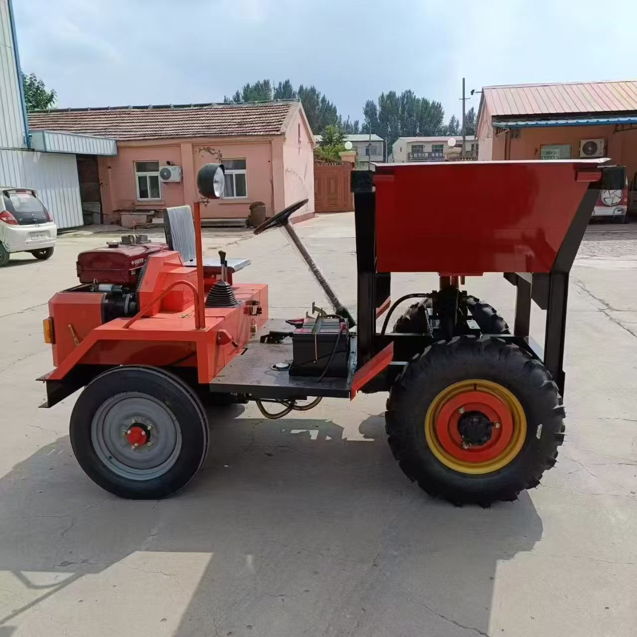 四轮柴油上料车