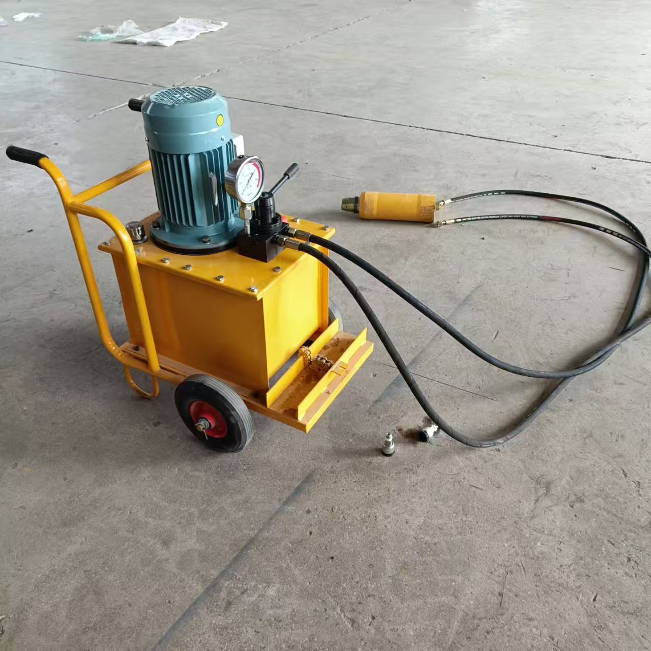 大型液压张拉机