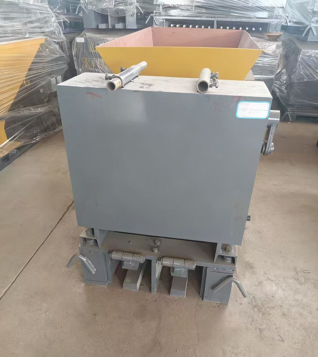 上下出槽立柱机