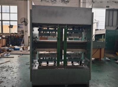 25000A/5000V智能电动中频炉换炉开关