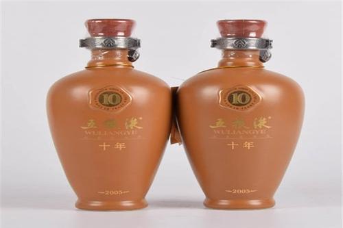 邢台桥西回收陶瓷瓶五粮液15年 （52度五粮液价格）